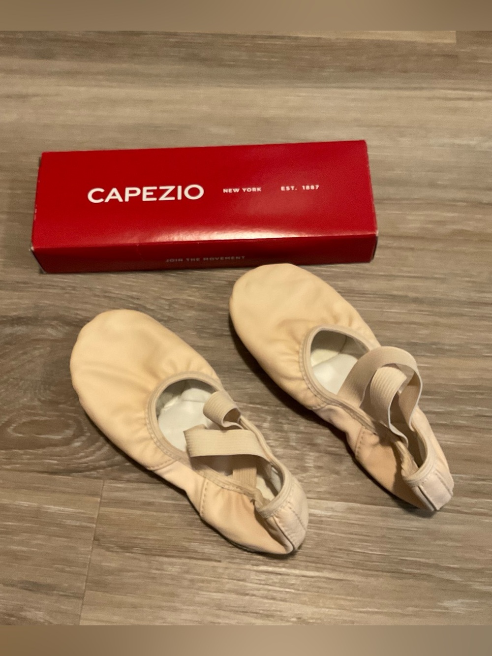 Capezio Kids Ballet Shoes - Hanami Slip-On in Light Pink ONLY WORN ONCE!!!!!!!!!